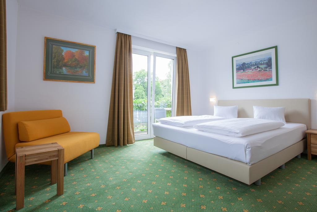 Hotel Wolke 7 Reuthe Buitenkant foto
